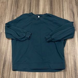 Perfectly Oversized Crew